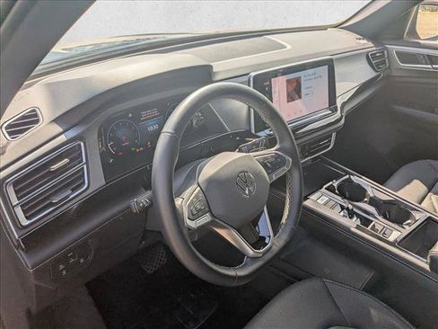 Used 2026 Volkswagen Atlas Cross Sport SE AWD/4WD image 10