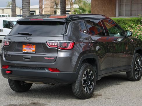 Used 2021 Jeep Compass Trailhawk image 9