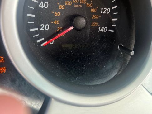 Used 2006 Toyota Highlander 2WD image 9