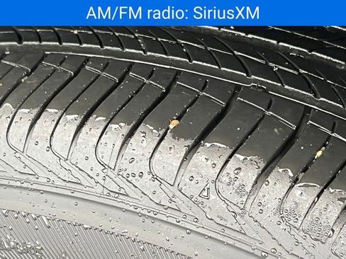 Certified 2024 Chevrolet Trax LT w/ LT Convenience Package image 12