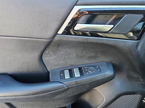 Used 2024 Mitsubishi Outlander SE image 14