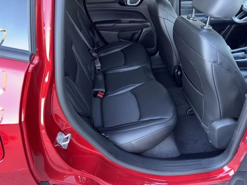 New 2026 Jeep Compass Latitude AWD/4WD image 37