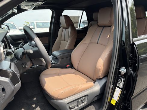 New 2026 Toyota 4Runner Limited AWD/4WD image 14