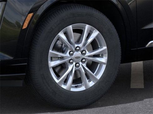 New 2025 Cadillac XT6 Luxury w/ LPO, Floor Liner Package image 9