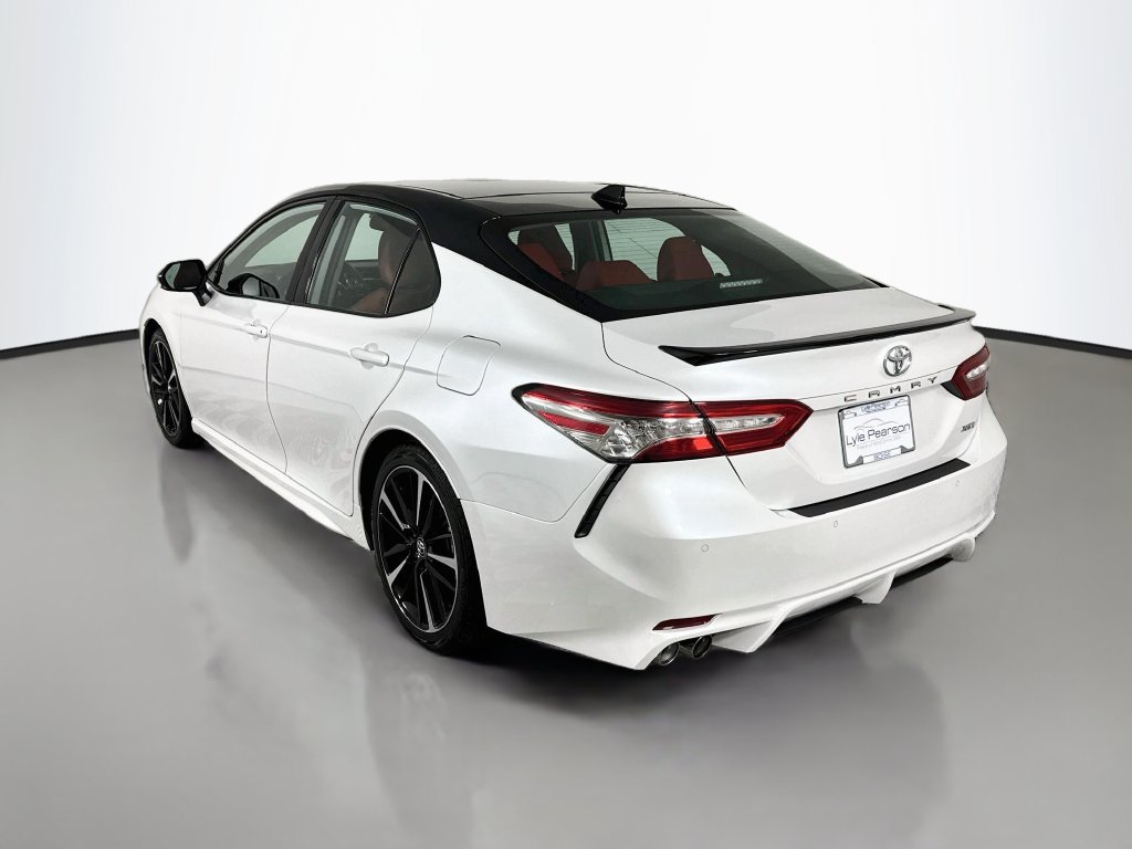 Used 2019 Toyota Camry XSE FWD image 3
