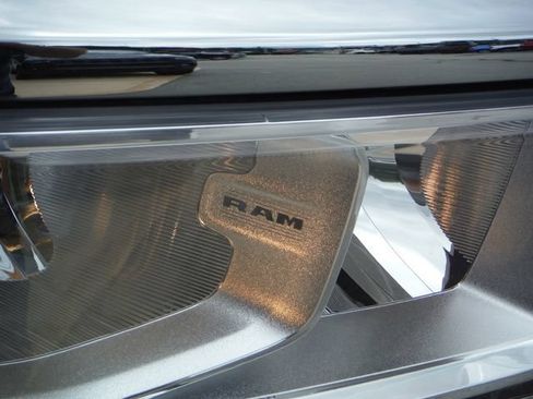 Certified 2024 RAM 2500 Tradesman w/ Chrome Appearance Group AWD/4WD image 16