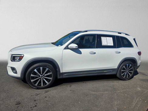 Certified 2023 Mercedes-Benz GLB 250 image 6