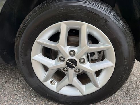 Used 2024 Kia Soul LX w/ Option Group 015 FWD image 29