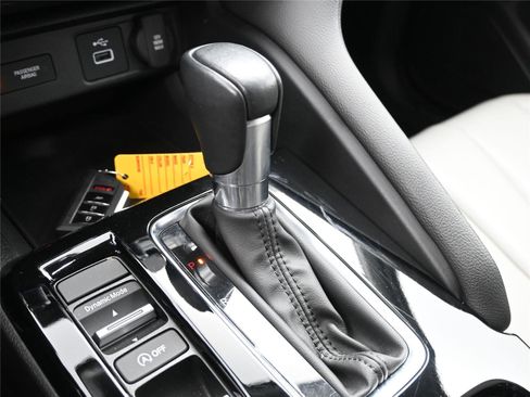 Used 2023 Acura Integra BASE image 5