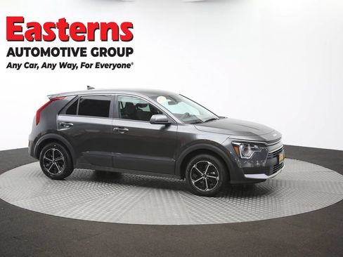 Used 2025 Kia Niro LX FWD image 44