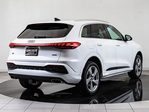 New 2026 Audi Q5 Premium Plus image 10