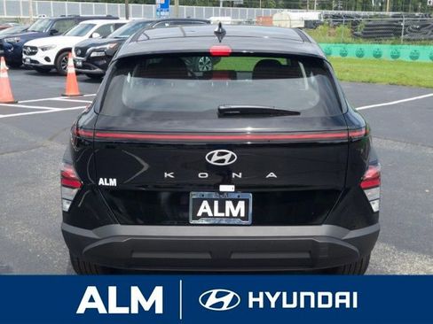 New 2026 Hyundai Venue SE image 6