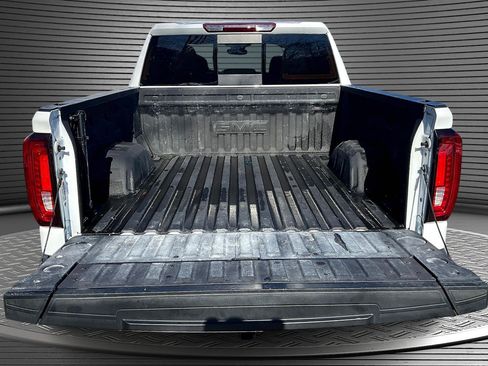 Used 2023 GMC Sierra 1500 SLT w/ SLT Premium Package image 7
