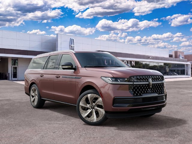 New 2027 Lincoln Navigator L Black Label AWD/4WD image 4