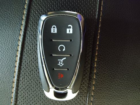 Used 2020 Chevrolet Traverse Premier w/ Redline Edition FWD image 32