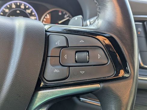 Used 2024 Buick Enclave Premium image 16