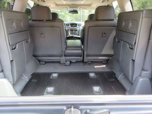 Used 2009 Lexus LX 570 4WD image 29