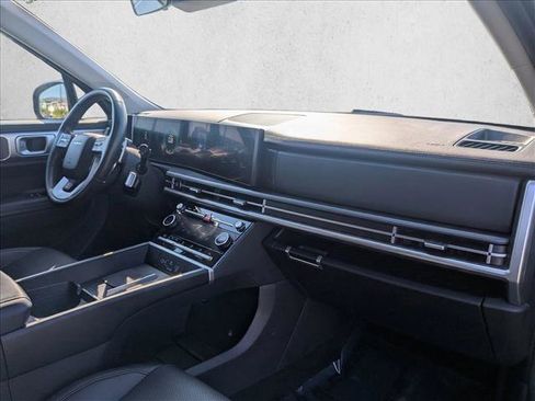 Used 2024 Hyundai Santa Fe SEL image 19