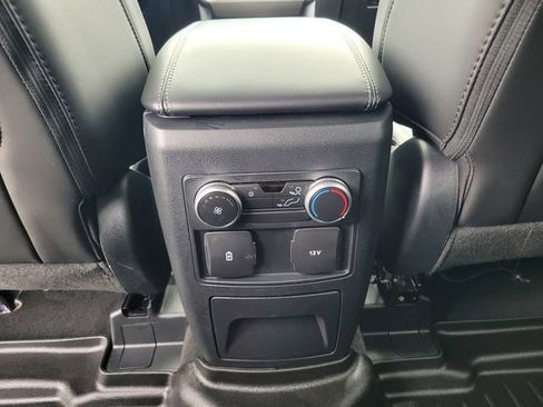 Certified 2022 Ford Explorer XLT w/ Equipment Group 202A image 15