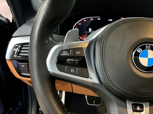 Used 2020 BMW 530i xDrive w/ M Sport Package image 11