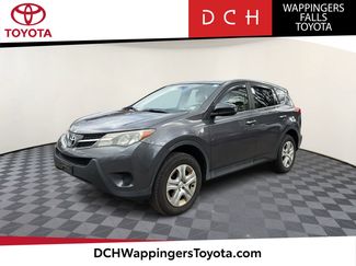 Used 2015 Toyota RAV4 LE video 1