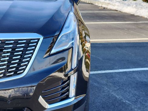 Used 2021 Cadillac XT5 Premium Luxury image 9