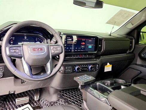 Used 2024 GMC Sierra 1500 Elevation w/ LPO, Elevation Black Package RWD image 13