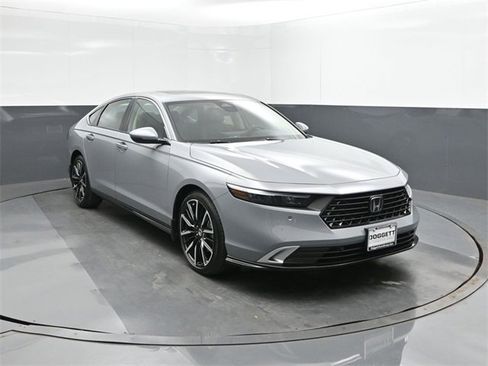 New 2025 Honda Accord Touring image 22