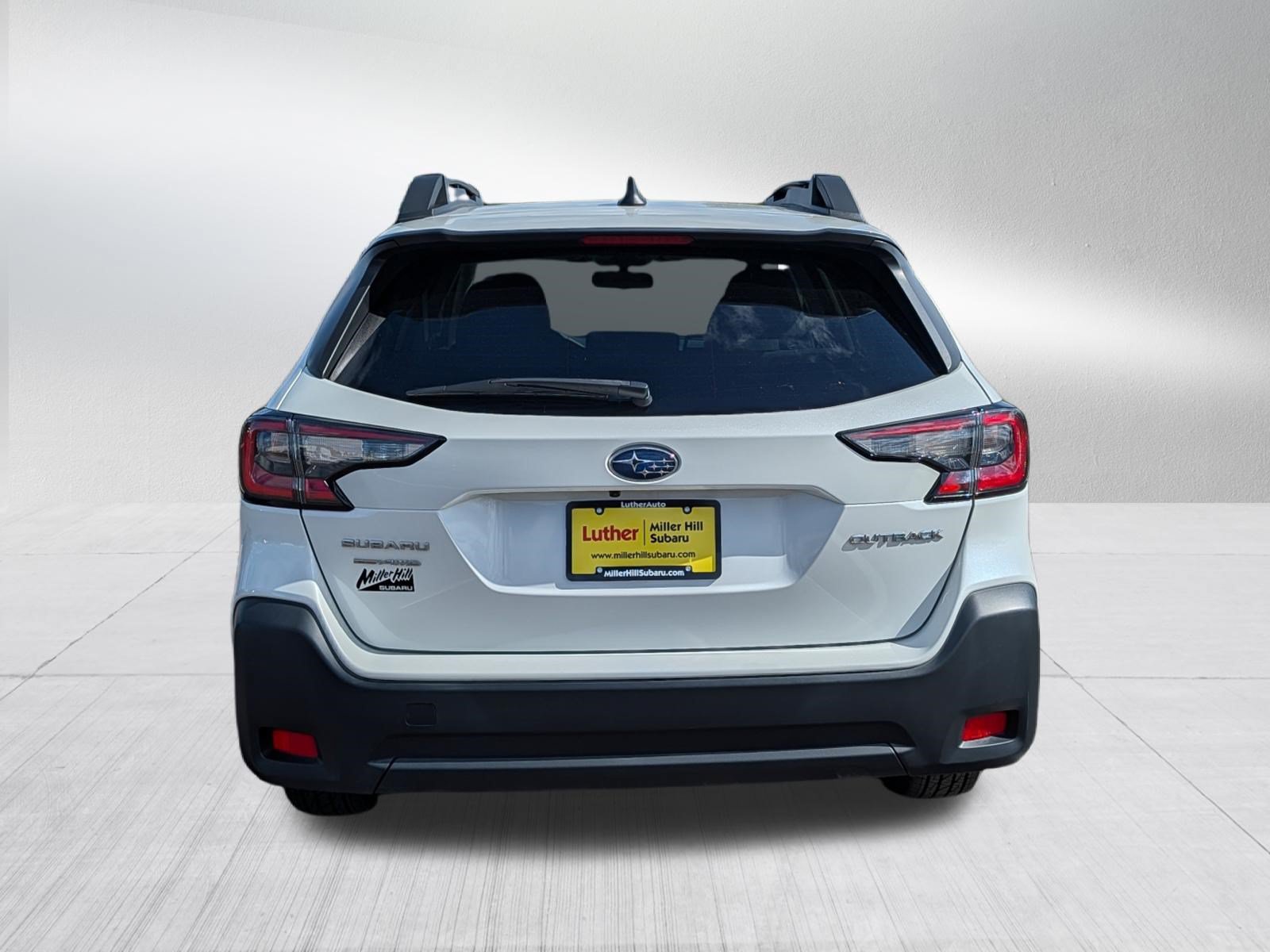 Used 2024 Subaru Outback Premium AWD/4WD image 6