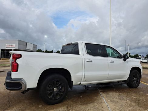 Used 2023 Chevrolet Silverado 1500 LTZ RWD image 4