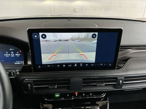 Used 2024 Lincoln Corsair Reserve image 10