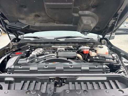 Used 2025 GMC Sierra 3500 Denali w/ Denali Reserve Package image 39