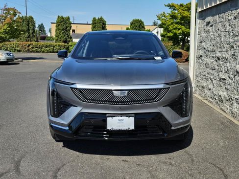 New 2026 Cadillac Optiq Luxury 2 AWD/4WD image 12