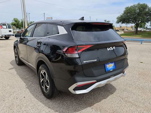 Used 2024 Kia Sportage LX AWD/4WD image 6