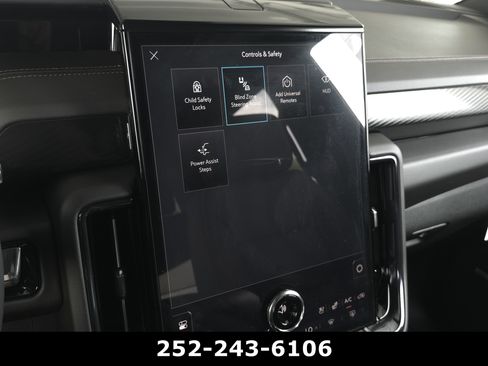 Used 2026 GMC Yukon AT4 w/ AT4 Premium Plus Package AWD/4WD image 19