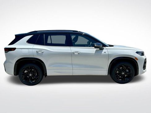New 2026 Volkswagen Tiguan SE R-Line AWD/4WD image 4