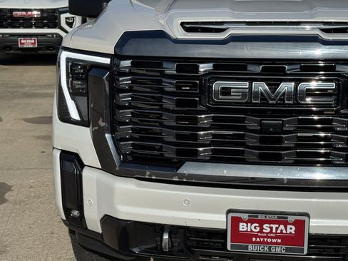 Used 2024 GMC Sierra 2500 Denali Ultimate AWD/4WD image 6