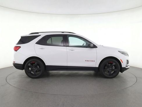 Used 2024 Chevrolet Equinox Premier w/ Redline Edition FWD image 8