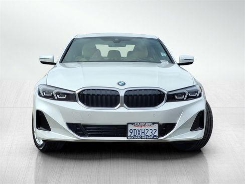 Used 2023 BMW 330i Sedan w/ Convenience Package image 2