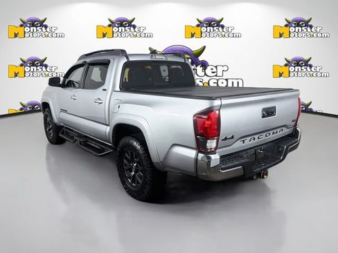 Used 2023 Toyota Tacoma SR5 AWD/4WD image 7