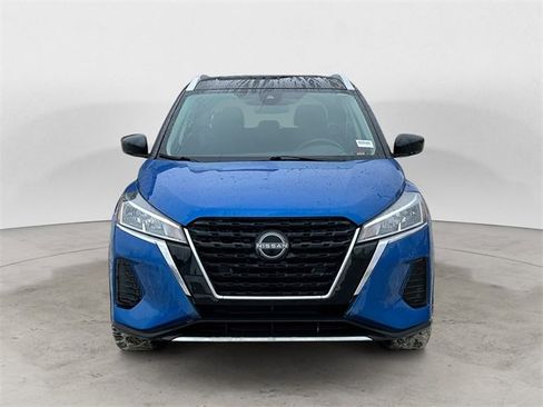 Used 2022 Nissan Kicks SV image 16