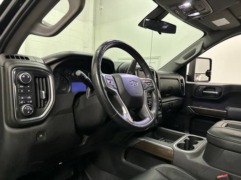 Used 2019 Chevrolet Silverado 1500 RST AWD/4WD image 27