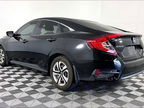 Used 2018 Honda Civic LX image 2