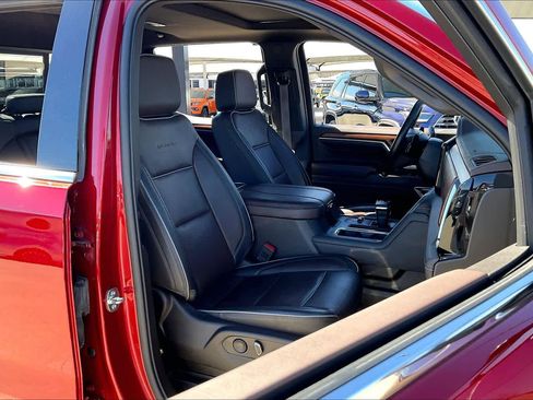 Used 2023 GMC Sierra 1500 Denali w/ Denali Reserve Package image 9