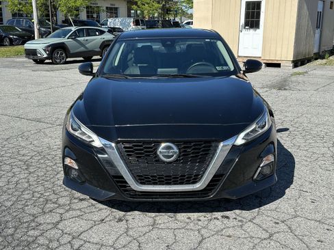 Used 2019 Nissan Altima 2.5 SL image 2