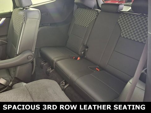 Used 2024 GMC Acadia Denali w/ LPO, Floor Liner Package image 29