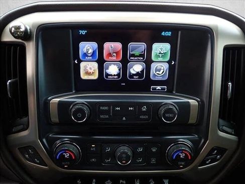 Used 2018 GMC Sierra 2500 Denali w/ Duramax Plus Package AWD/4WD image 17