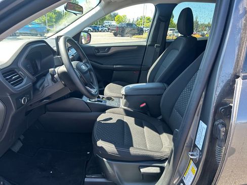 Used 2025 Ford Escape Active AWD/4WD image 5