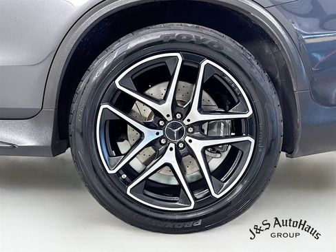 Used 2021 Mercedes-Benz GLC 63 AMG 4MATIC Coupe image 40