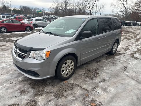 Used 2017 Dodge Grand Caravan SE w/ Power Window Group image 1